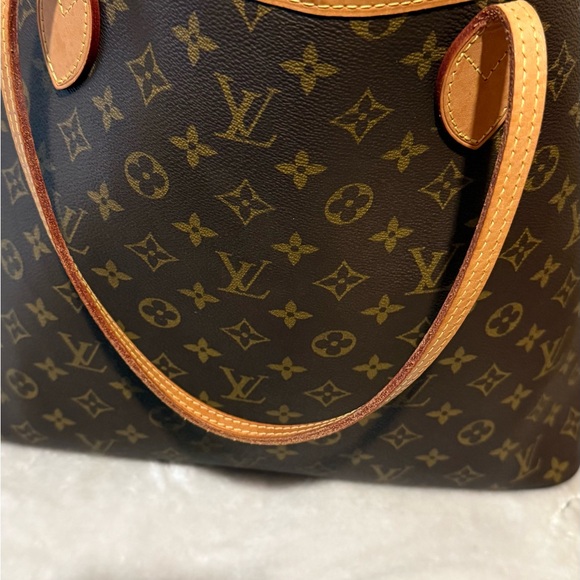 Louis Vuitton Monogram Neverfull GM - Picture 2 of 13